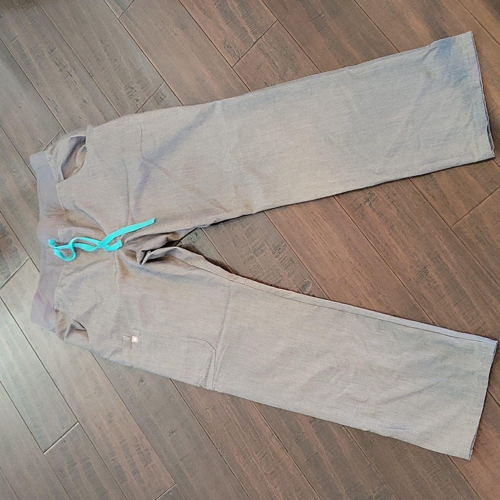 Figs Technical Scrub pants.